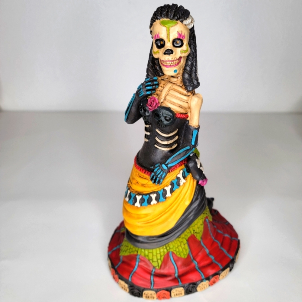 Day of the Dead Figurine Decor Retired
